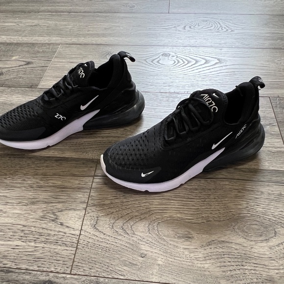 Nike Air Max 270 Black White - Picture 5 of 6